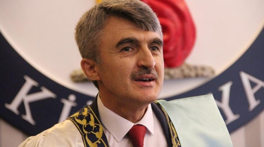 Rekt&ouml;r Kazım Uysal: "Fiili dua da edelim"