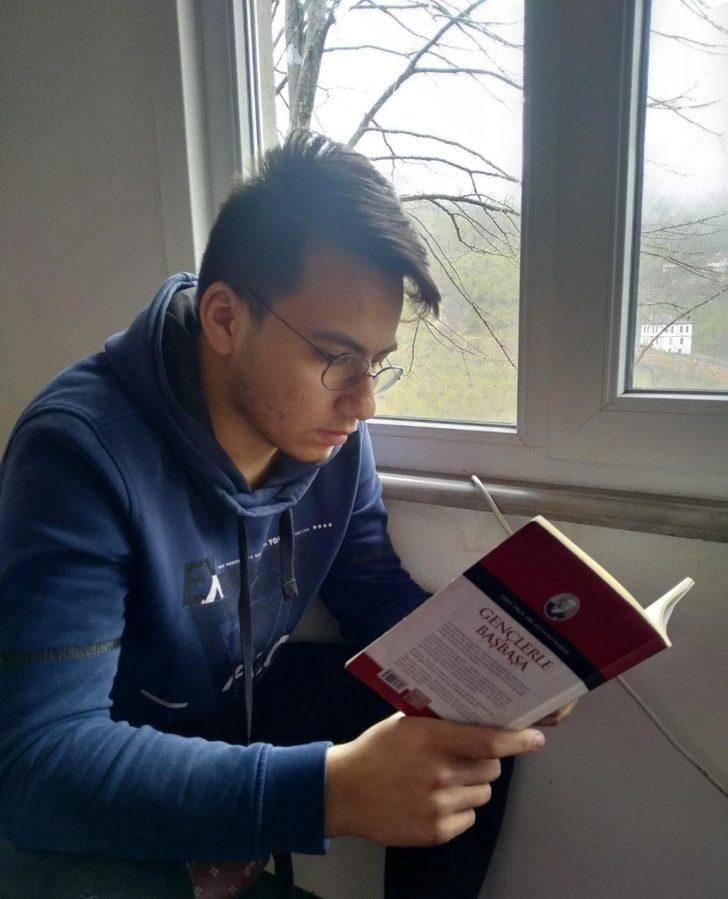 Kitap okuma halkalarını online olarak oluşturdular G3