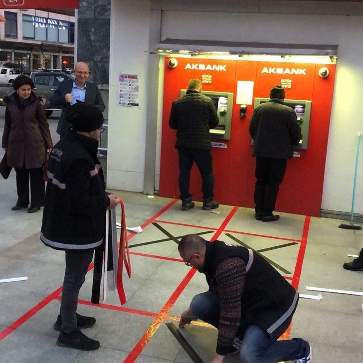 Bankamatikten para çekenler için Korana Virüs tedbiri G4