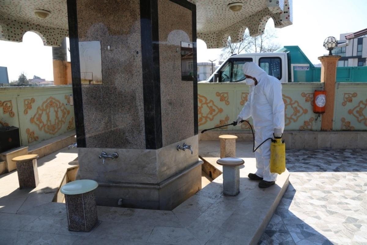 Serdivan&rsquo;ın her noktası dezenfekte ediliyor