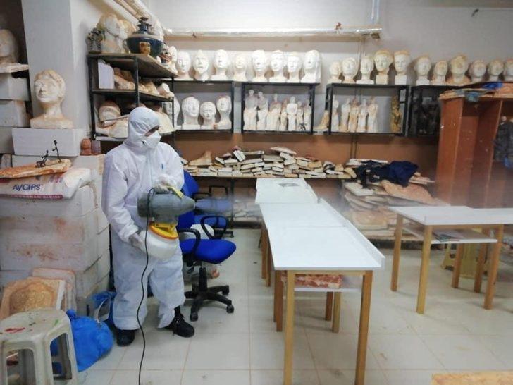 Gülüç Belediyesi her noktayı dezenfekte ediyor G4