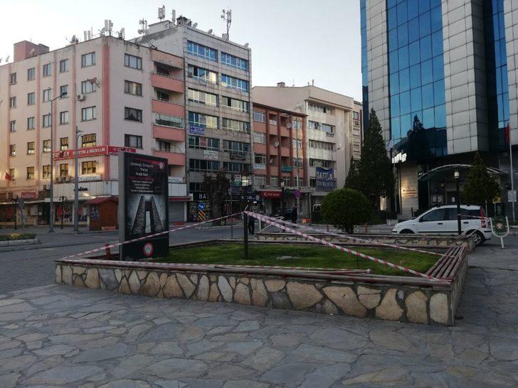 Menteşe’de banklara emniyet şeridi çekildi G3