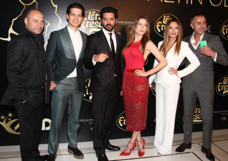 Bergüzar Korel geceye damga vurdu G2