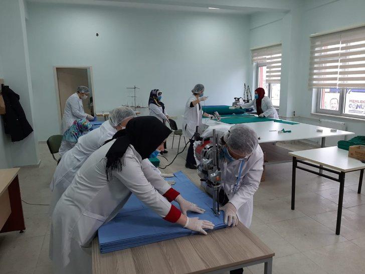Adapazarı Halk Eğitim Merkezi maske üretimine başladı G1