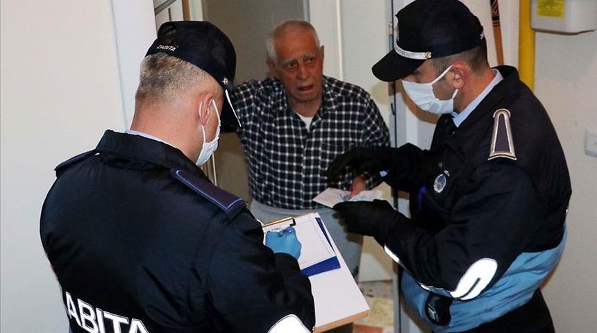 65 yaş üstü vatandaşların sokağa çıkması yasaklandı, lokantalarla ilgili karar yürürlüğe girdi