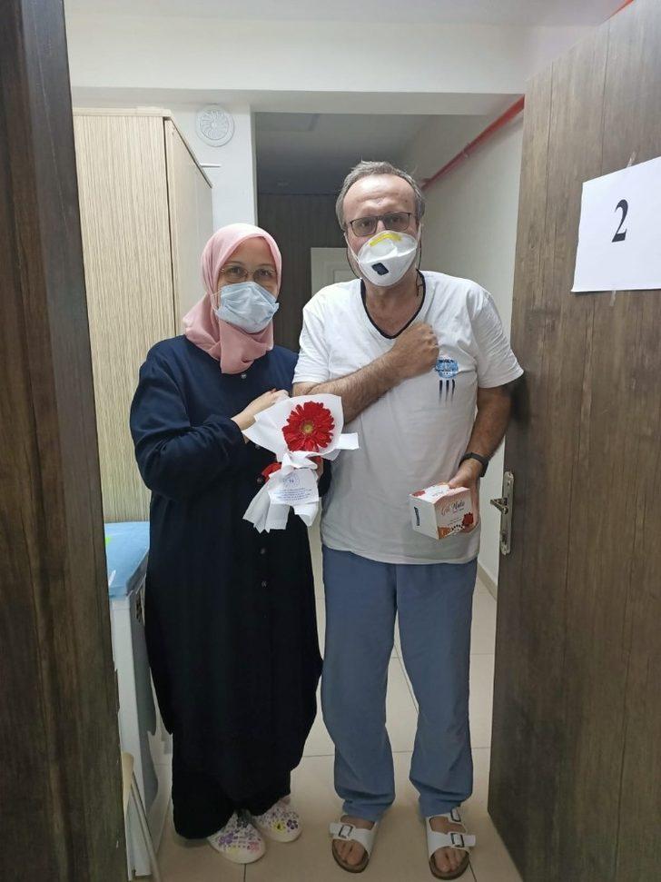 Karantinadaki umrecilere kandil simidi dağıtıldı G4