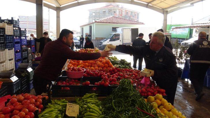 Sındırgı pazar yerinde virüs tedbiri G3