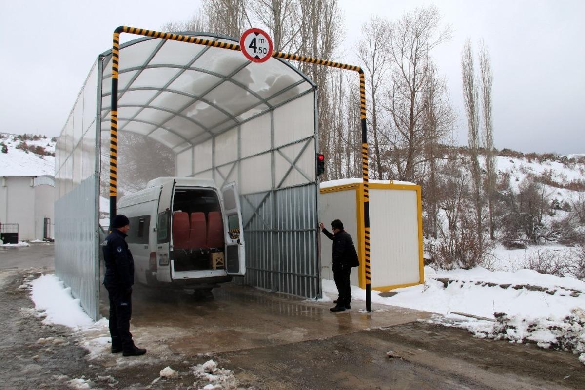 Akdağmadeni Belediyesi&rsquo;nden Koronavir&uuml;s m&uuml;cadelesi