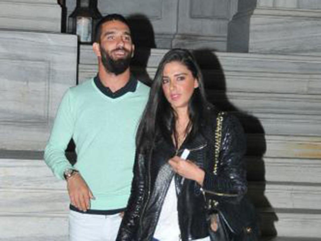 Arda Turan Aslıhan Doğan tatilde