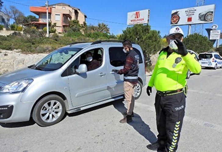Çeşme polisinden virüs önlemli kontrol G3