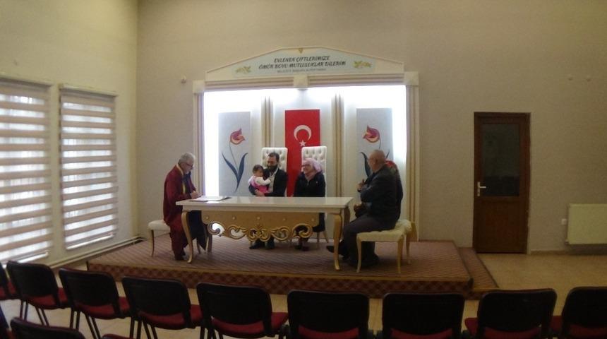 &Ccedil;anakkale&rsquo;de nikah t&ouml;renlerine katılım 10 kişi ile sınırlandırıldı