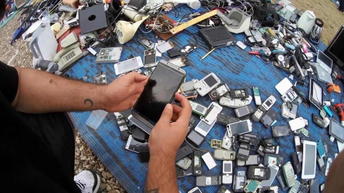 Vatandaşlar korona vir&uuml;s sebebiyle bitpazarının kapatılmasını istedi