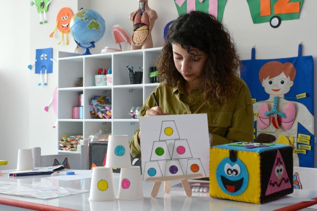 Evde kalan &ccedil;ocukların ailelerine oyun &ouml;nerisi