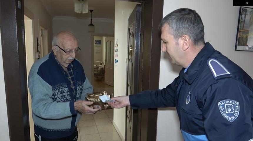 Yaşlılar istedi, b&uuml;y&uuml;kşehir getirdi