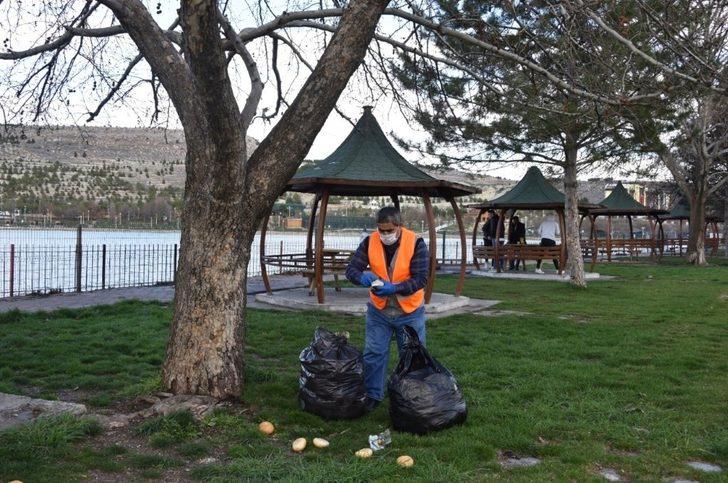 Doğadaki hayvanlara yiyecek takviyesi G1