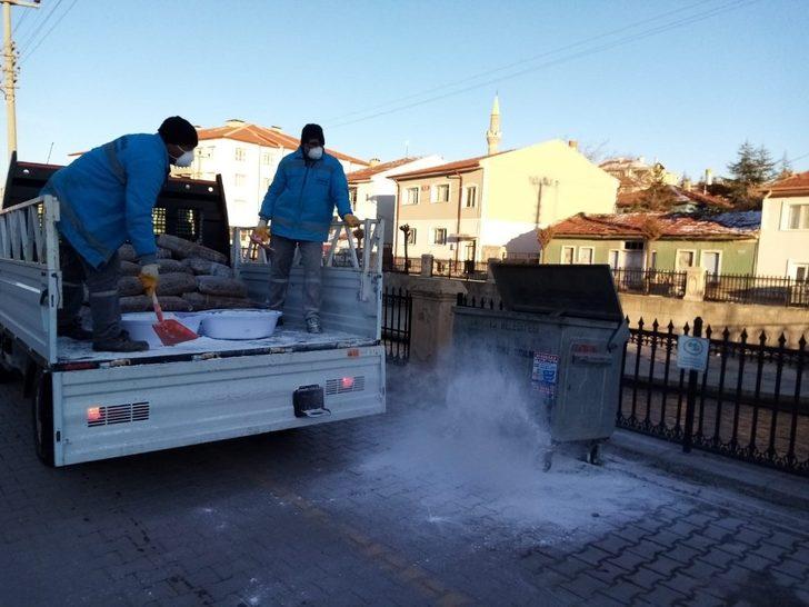 Emirdağ’da dezenfekte çalışmaları tüm hızıyla devam ediyor G3