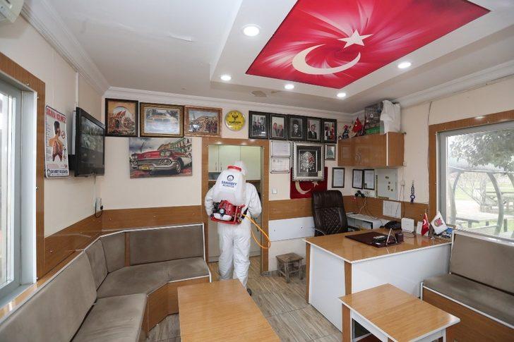 Şahinbey’deki taksiler ve taksi durakları dezenfekte edildi G3