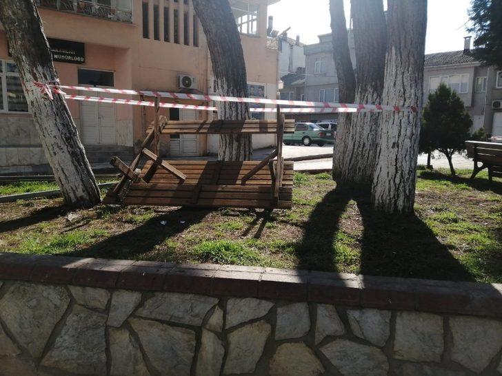 Gerze’de banklar oturmaya kapatıldı G2