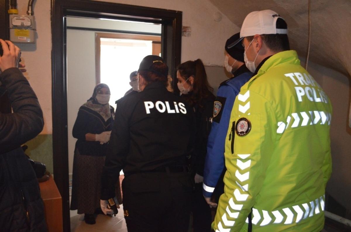K&uuml;tahya&rsquo;da yaşlıların ihtiya&ccedil;larını polis karşılıyor