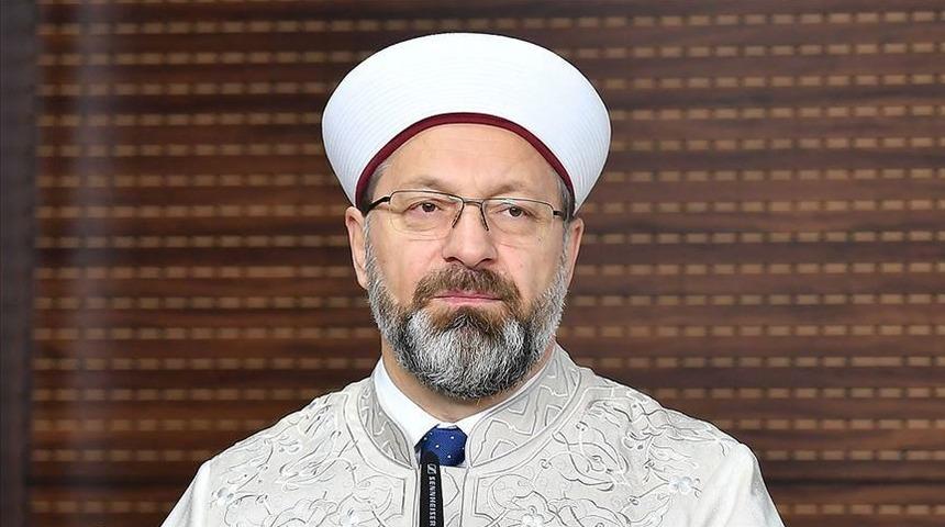 Diyanet İşleri Başkanı Erbaş: Yatsı ezanı sonrası t&uuml;m camilerimizden dua sesleri y&uuml;kselecek