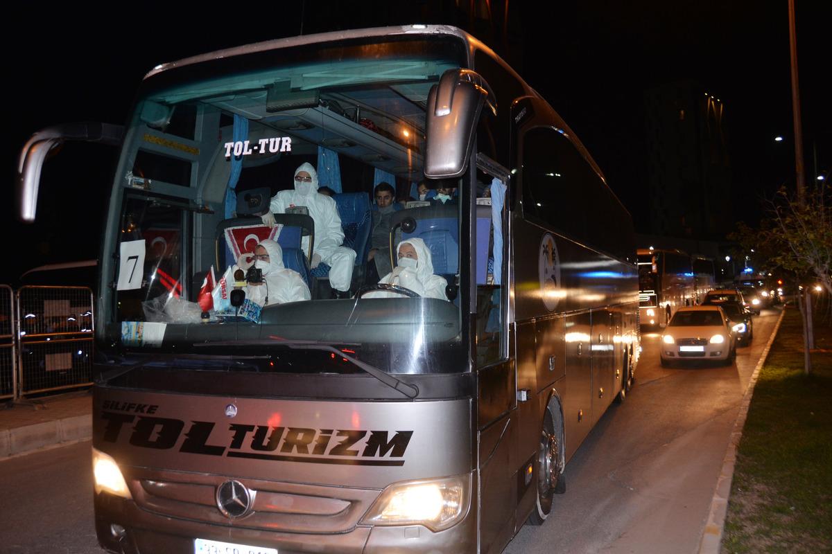 KKTC&rsquo;den getirilen &ouml;ğrenciler ve TIR şof&ouml;rleri karantinaya alındı