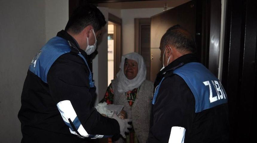 Vefa Sosyal Destek Grubu, 65 yaş &uuml;zerindeki vatandaşlara yardıma başladı