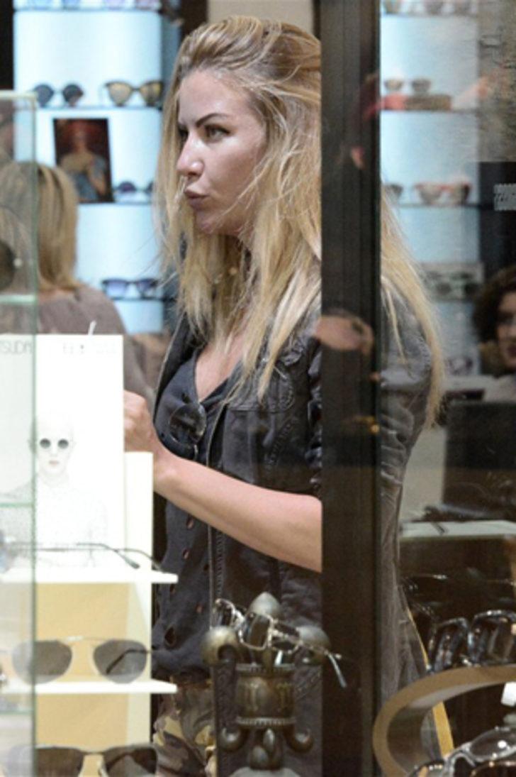 Ivana Sert yine çok seksi G2