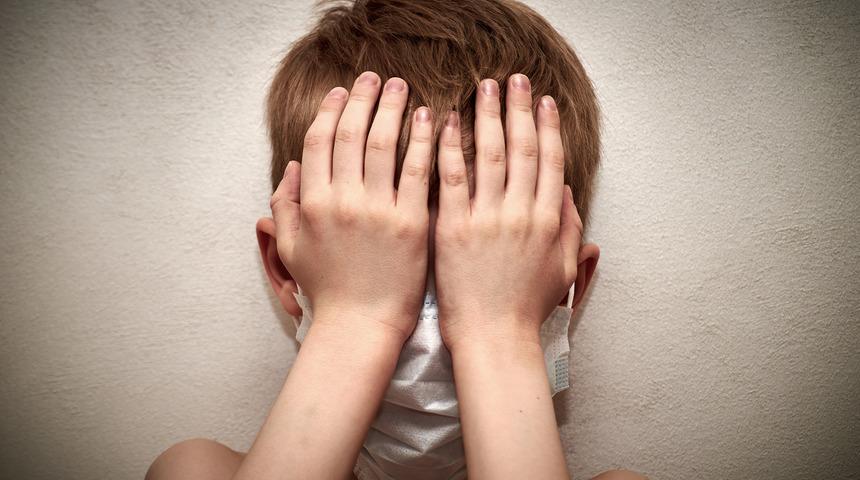 Koronavir&uuml;s&uuml; &ccedil;ocuklara nasıl anlatmalıyız? Koronavir&uuml;s psikolojilerini nasıl etkiliyor?