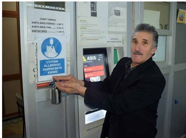 Toplu taşıma araçlarına el dezenfektanı konuldu G3