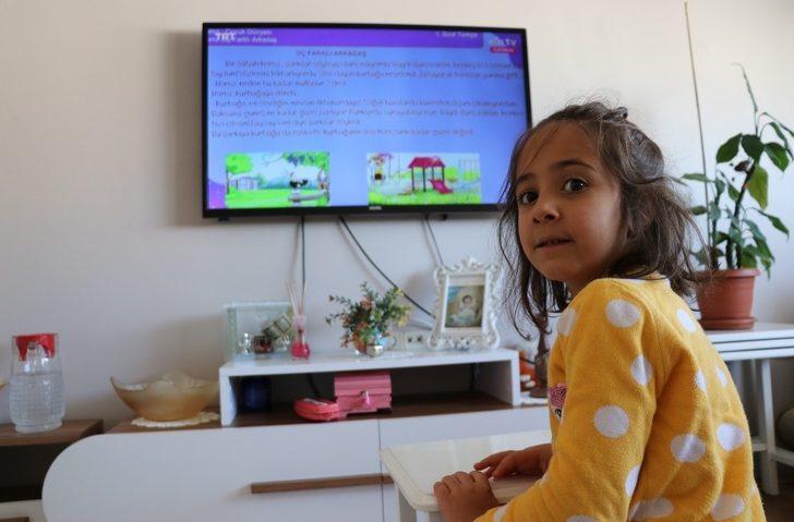 Öğrenciler EBA ile ilk derslerini işledi G1