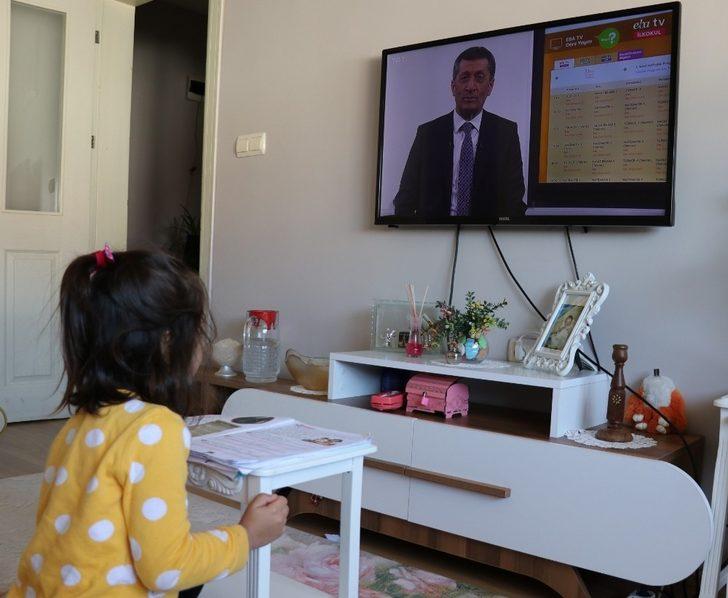 Öğrenciler EBA ile ilk derslerini işledi G2