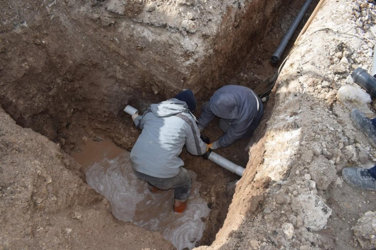 İscehisar Belediyesi i&ccedil;me suyu hat &ccedil;alışmalarını hızlandırdı