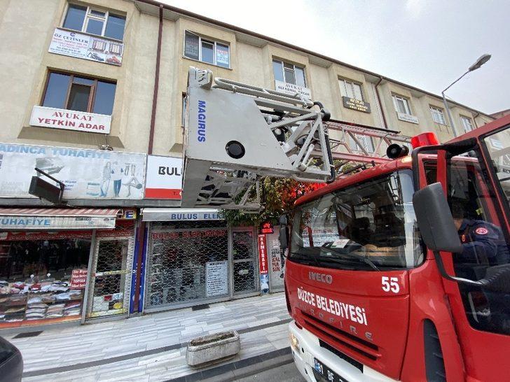 İtfaiye ve mahalle sakinlerinin kedi ile imtihanı G2