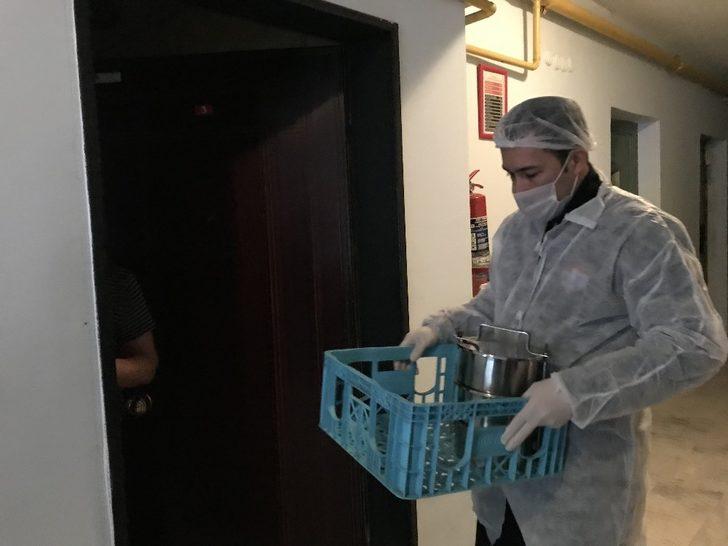 Maltepe’de 65 yaş üstü vatandaşlara sıcak yemek desteği G4