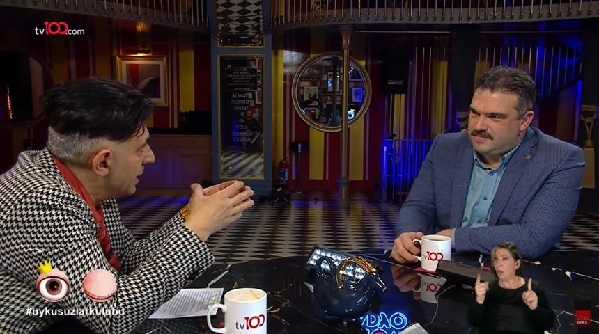 Rektör Çomaklı Okan Bayülgen’e Anadolu Üniversitesi’ni anlattı