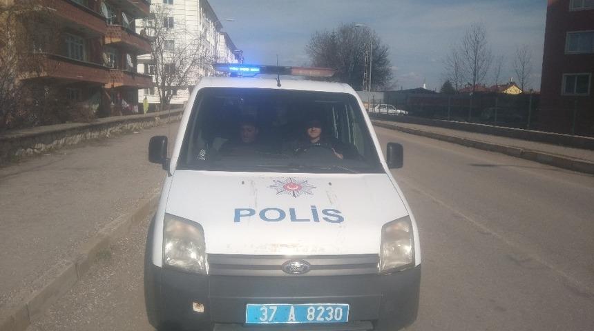 Daday&rsquo;da polis ekiplerinden anonslu &lsquo;evde kal&rsquo; uyarısı