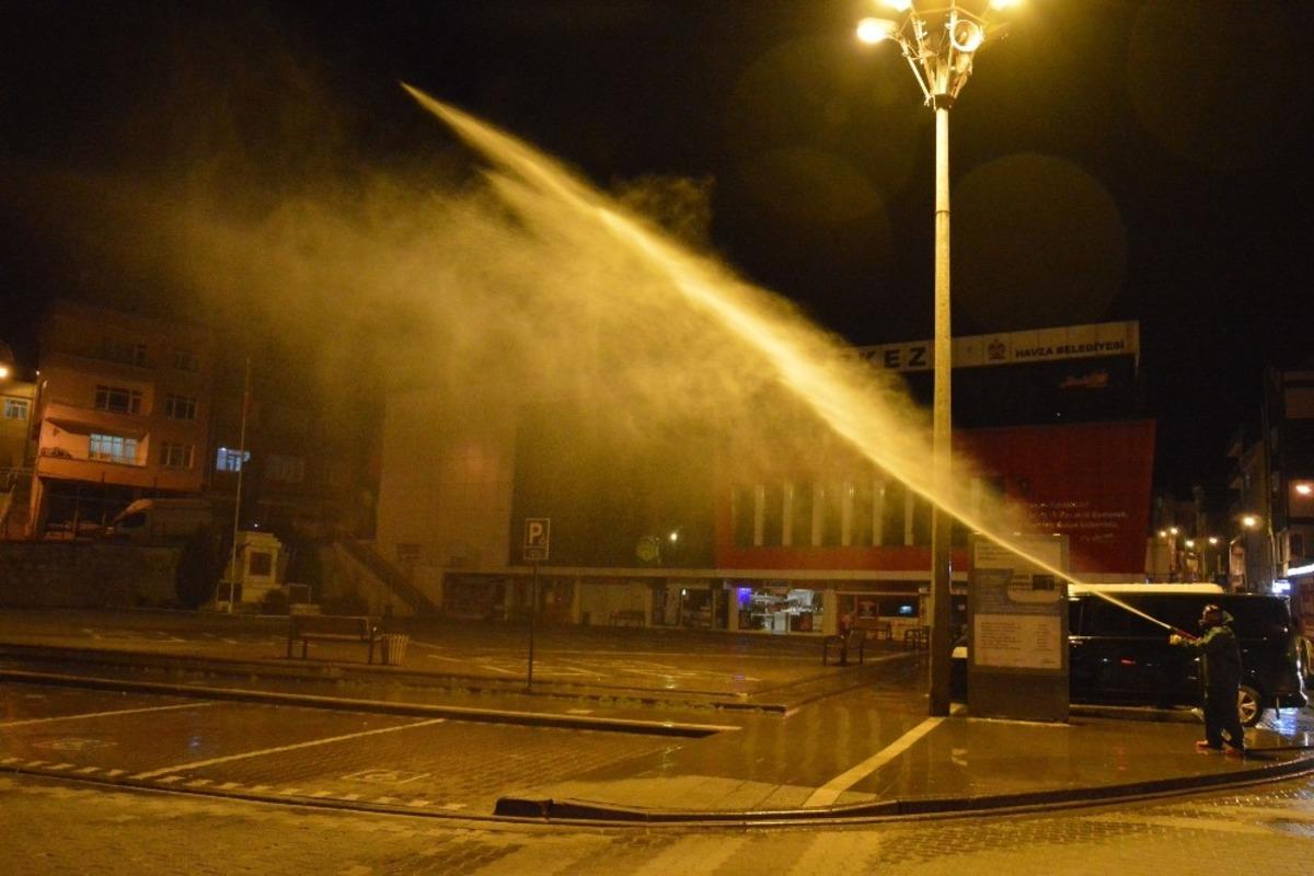 Havza&rsquo;da cadde ve sokaklar dezenfekte ediliyor
