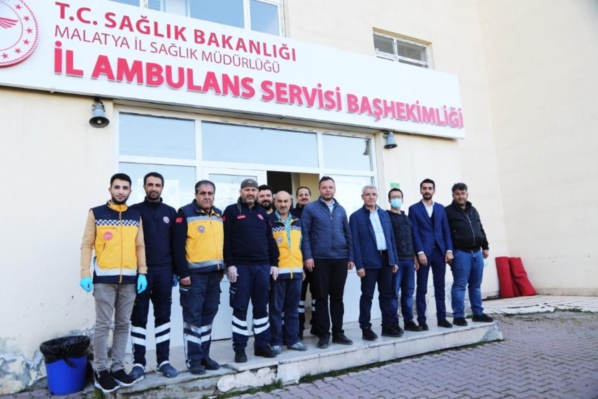 Başkan G&uuml;der&rsquo;den sağlık &ccedil;alışanlarına moral ziyareti
