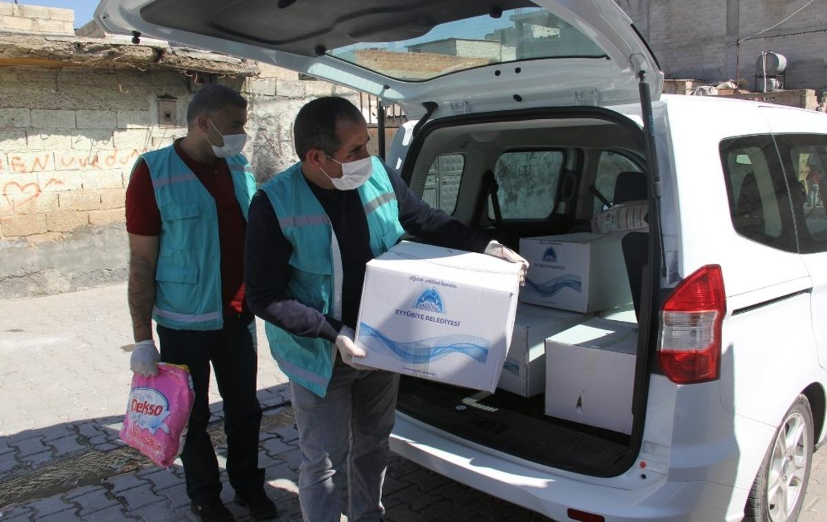 Şanlıurfa&rsquo;da yaşlıların ihtiya&ccedil;ları gideriliyor