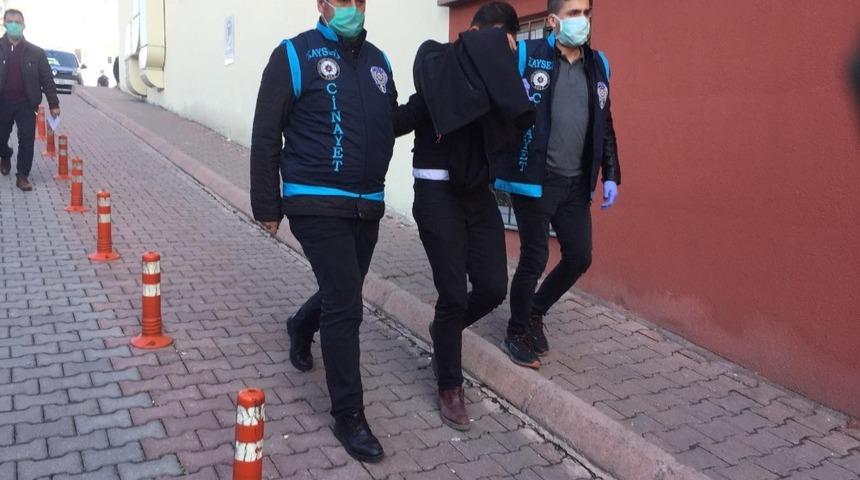 Cinayet ş&uuml;phelisi adliyeye sevk edildi