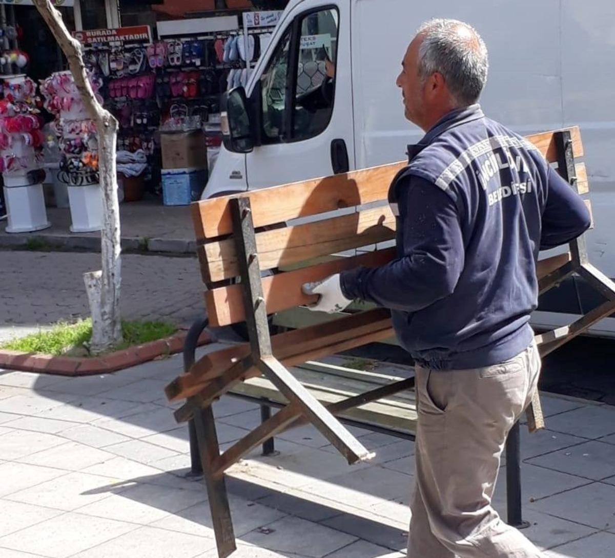 İncirliova&rsquo;da belediye bankları kaldırıyor