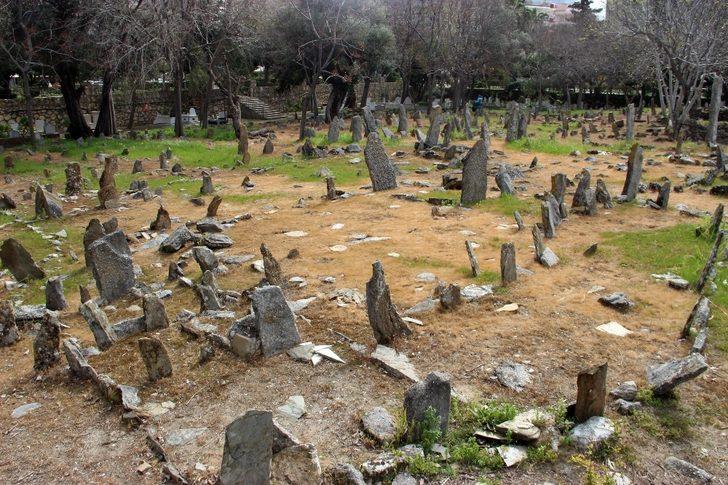 Alanya’da sahipsiz taş mezarlar gizemi koruyor G5