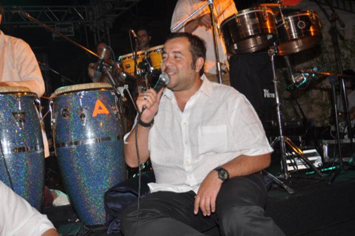 Ata Demirer'den sürpriz yakınlaşma G5