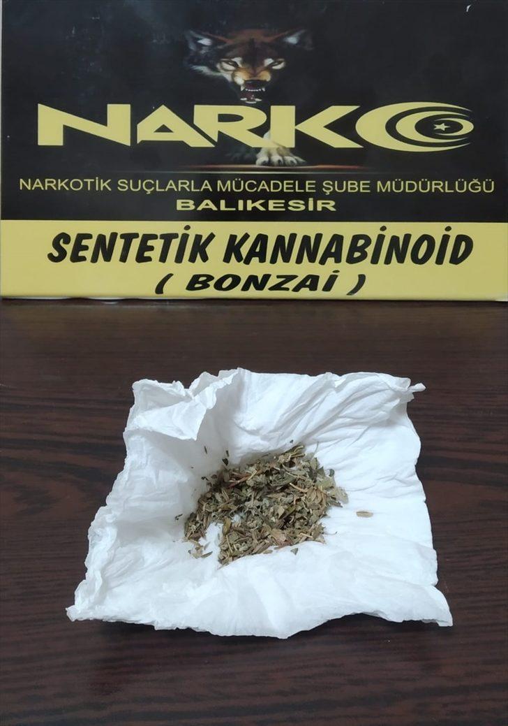 Balıkesir'de uyuşturucu operasyonunda 10 şüpheli yakalandı G3