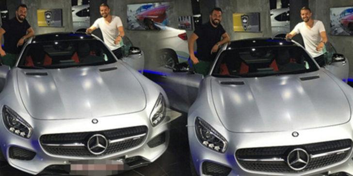 Caner'den Asena'ya dudak uçuklatan hediye G4