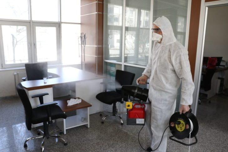 Birecik’te kentin her noktası dezenfekte ediliyor G3