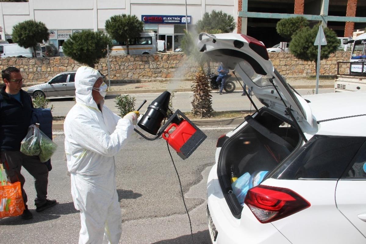 Bedava ara&ccedil; dezenfektesine akın ettiler