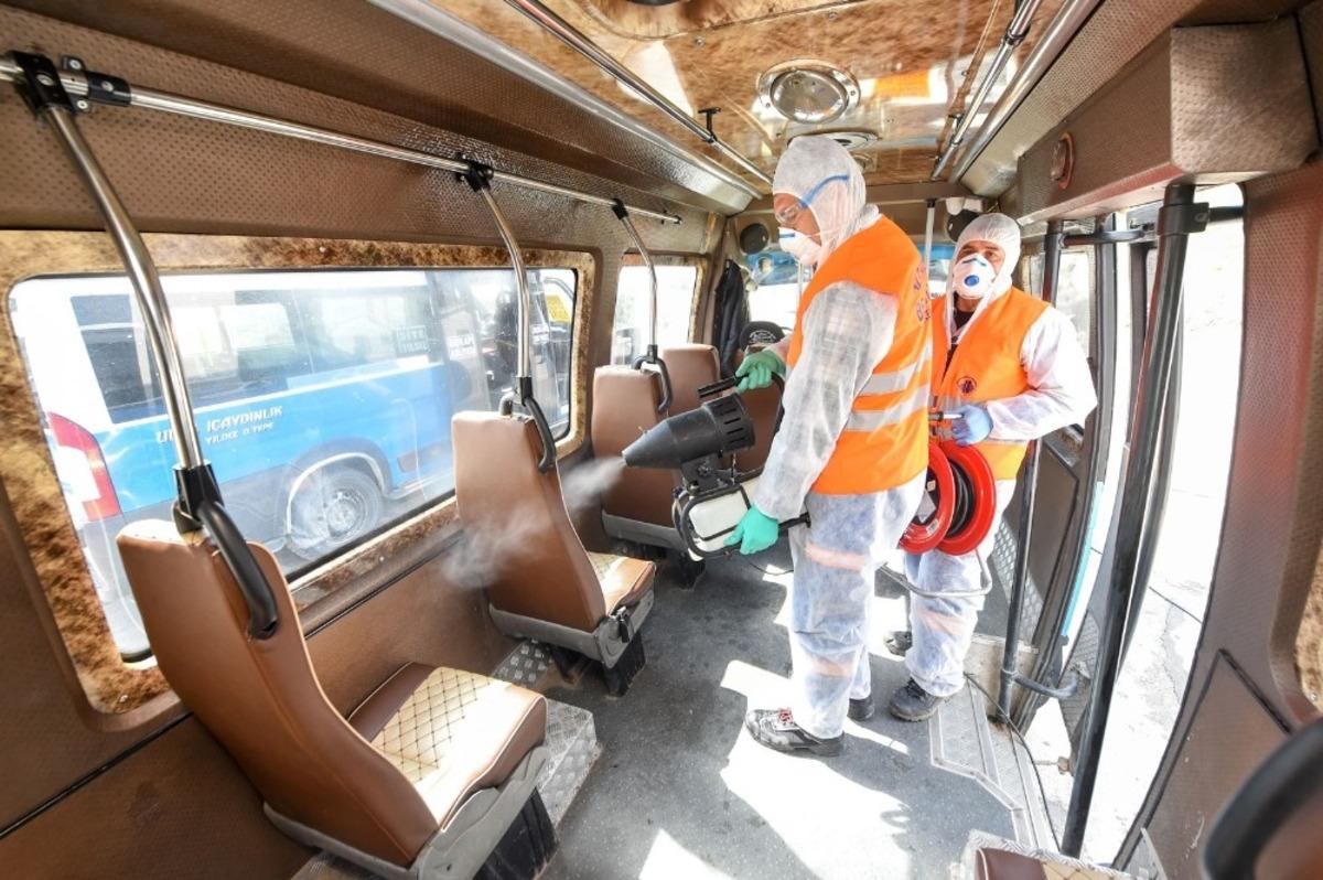 Altındağ&rsquo;da dolmuşlar dezenfekte edildi