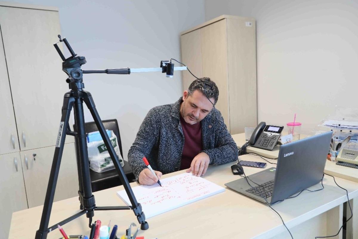 Bayraklı&rsquo;da uzaktan eğitim başladı