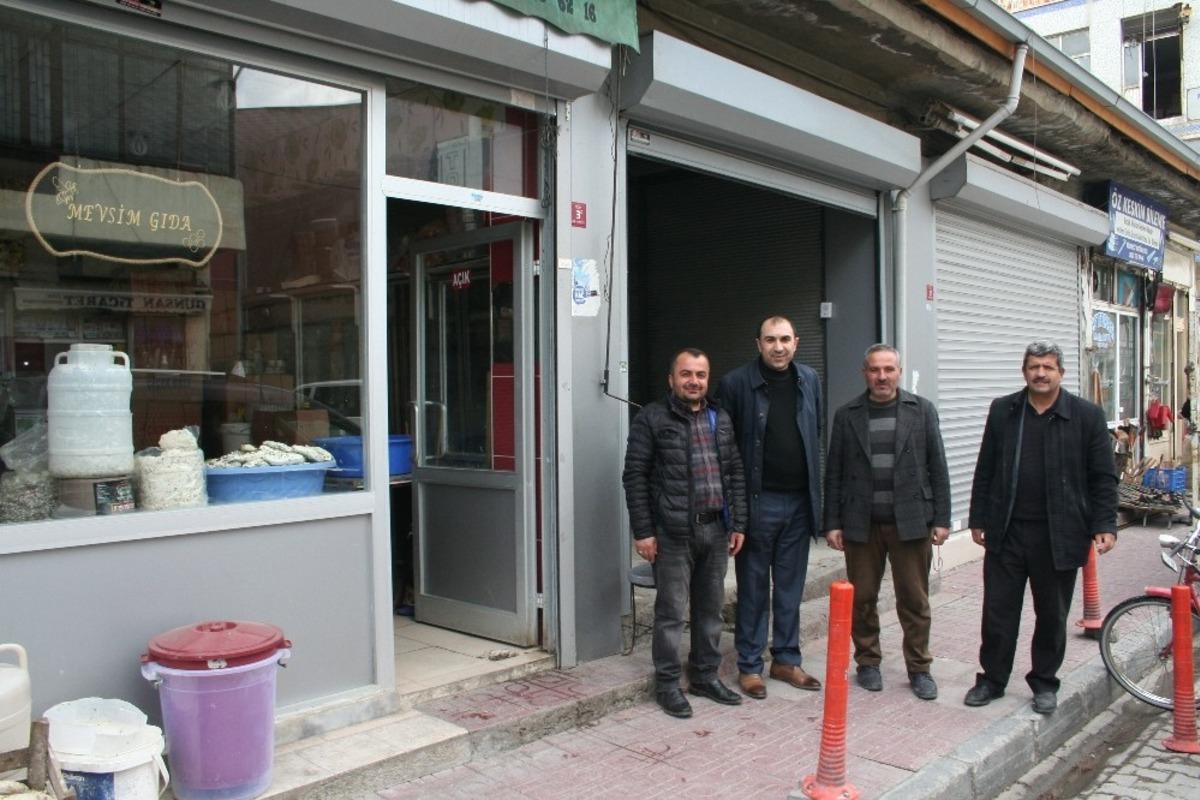 Başkan Berge: &ldquo;İş yeri a&ccedil;ık olan esnaf da iş yapamıyor&rdquo;